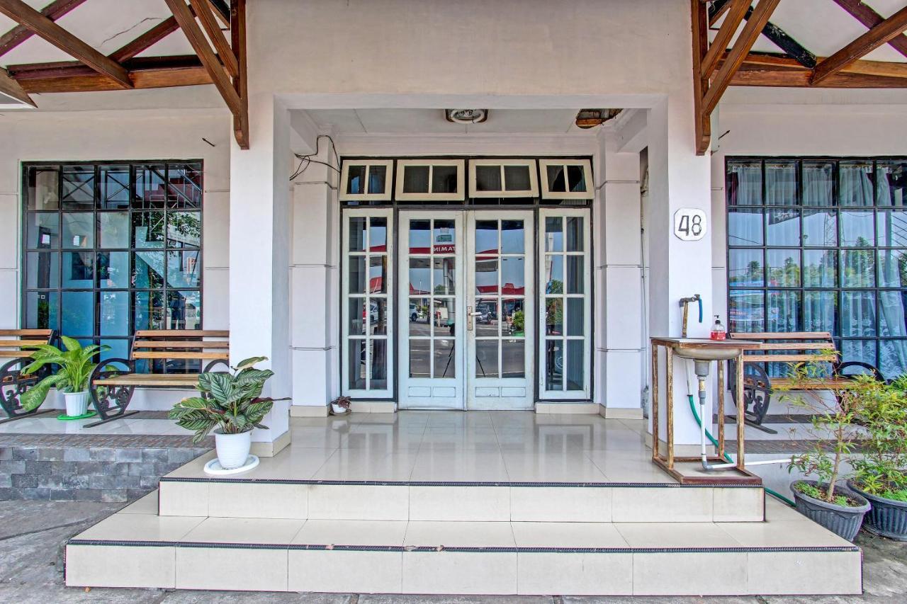 Oyo 91525 Hotel Bugisan Ngabean Экстерьер фото